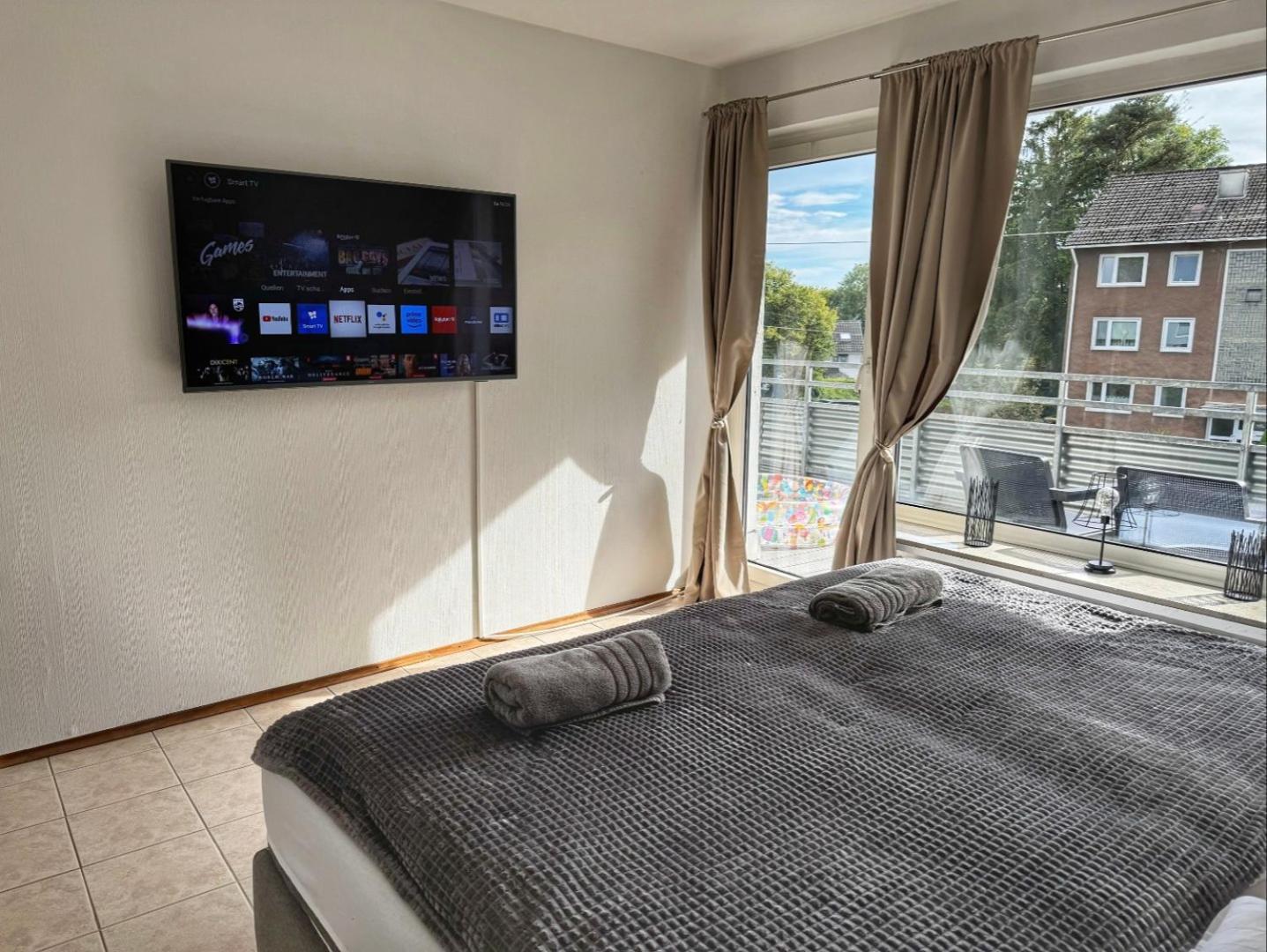 3 Zimmer Apartment Mit Balkon Wuppertal Exteriör bild