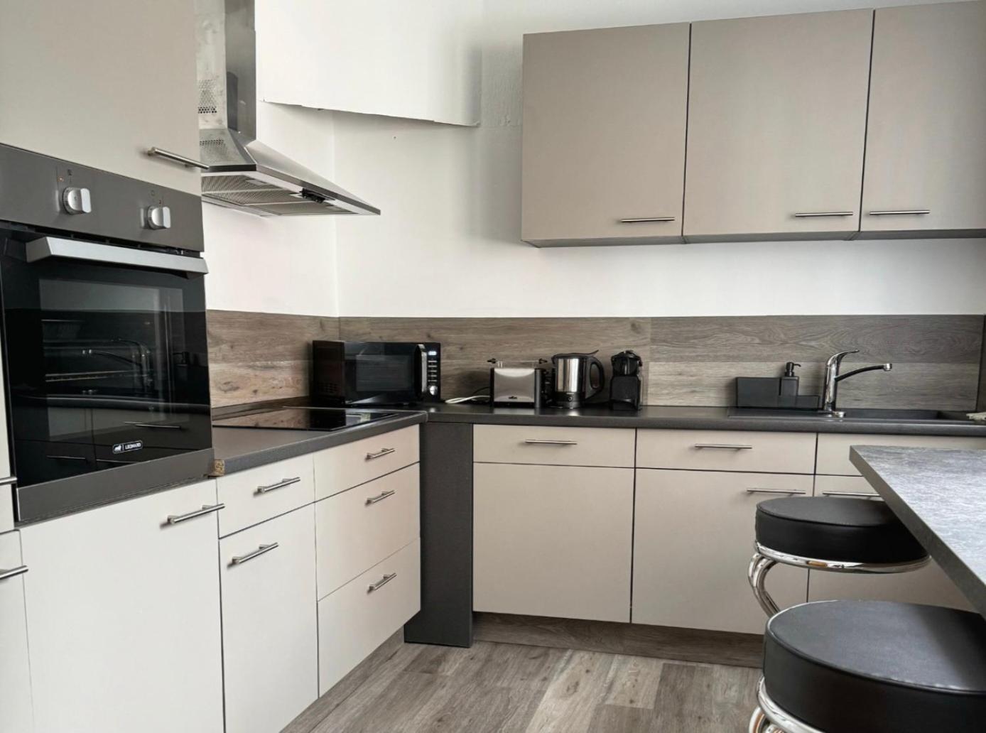 3 Zimmer Apartment Mit Balkon Wuppertal Exteriör bild
