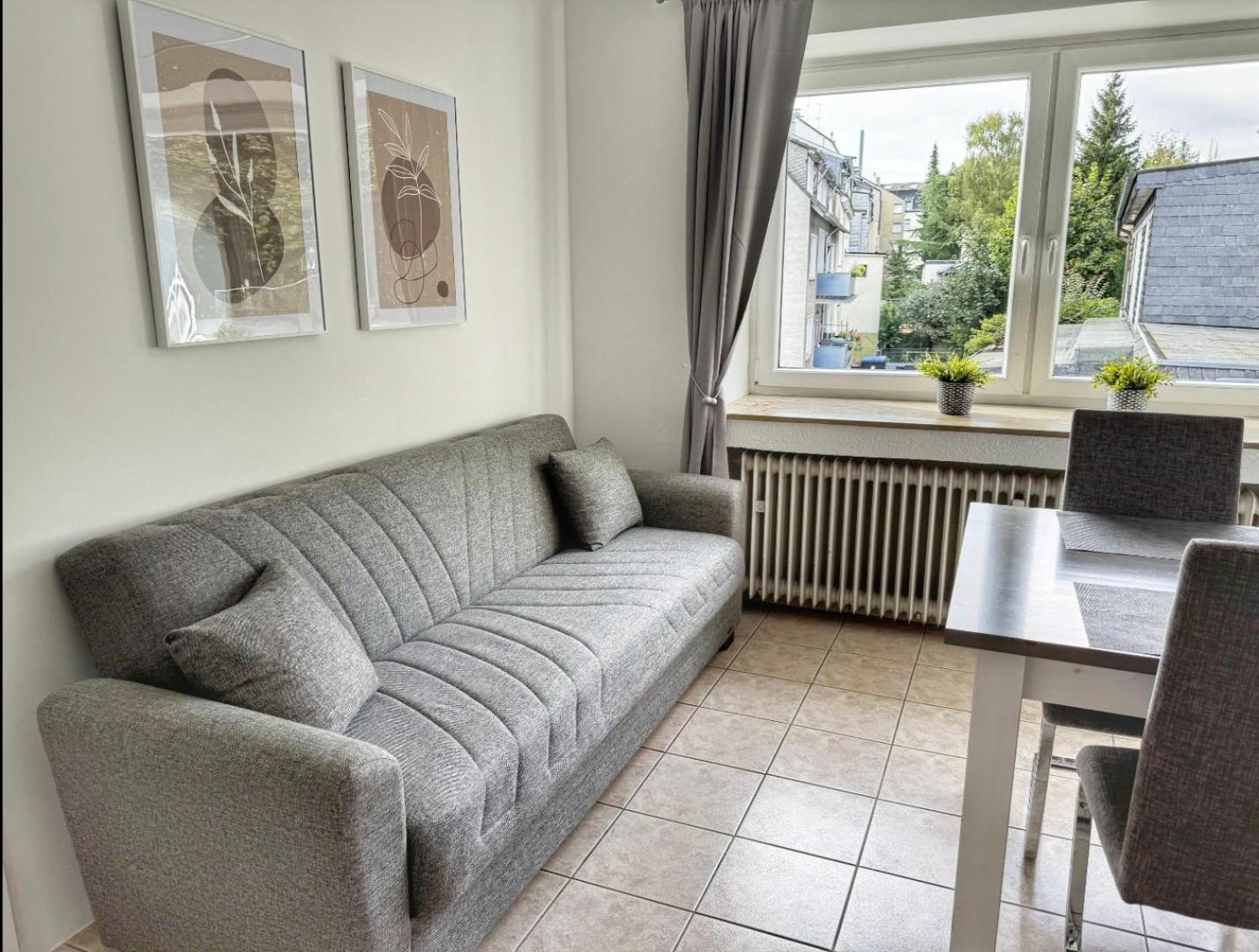 3 Zimmer Apartment Mit Balkon Wuppertal Exteriör bild