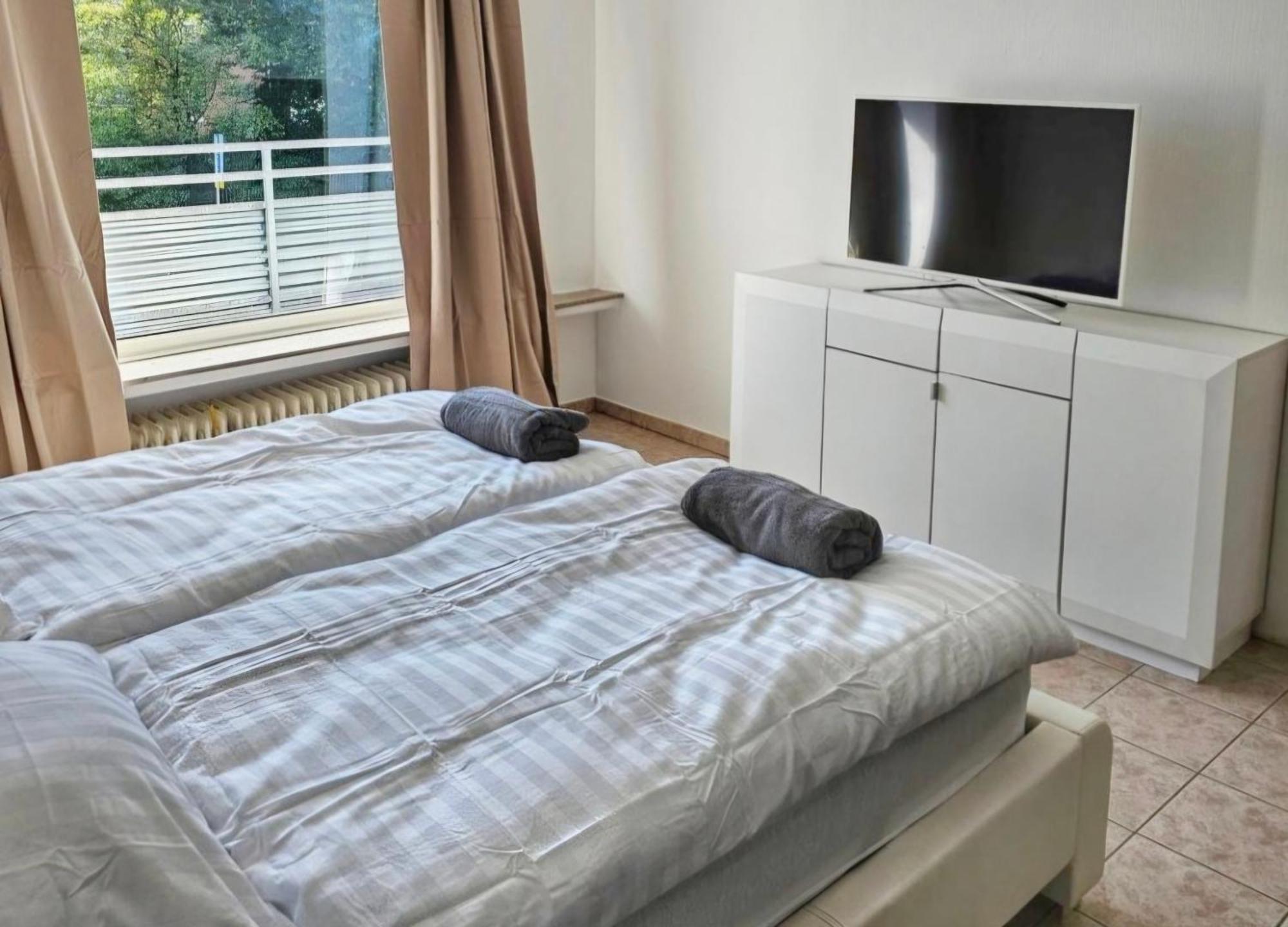 3 Zimmer Apartment Mit Balkon Wuppertal Exteriör bild